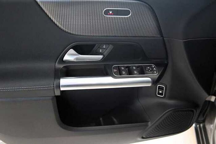 Mercedes-Benz B 180 B -Klasse B 180 Navi RFK SHZ PDC