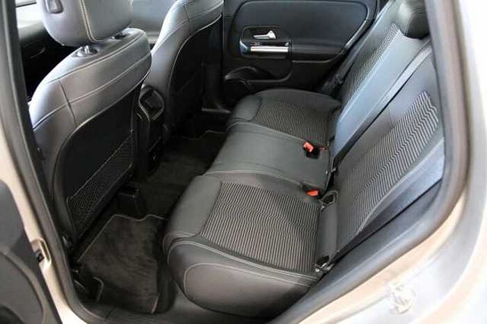 Mercedes-Benz B 180 B -Klasse B 180 Navi RFK SHZ PDC