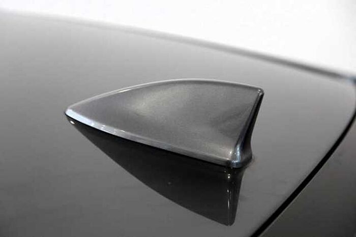 Honda Civic 1.6 i-DTEC Elegance Navi RFK SHZ