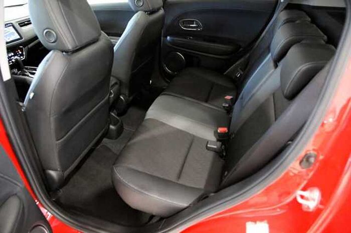 Honda HR-V Executive Pano, RFK, SHZ, DAB