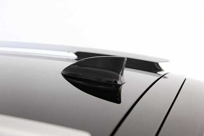 Honda Jazz 1.5 i-MMD Crosstar Executive Navi RFK SHZ