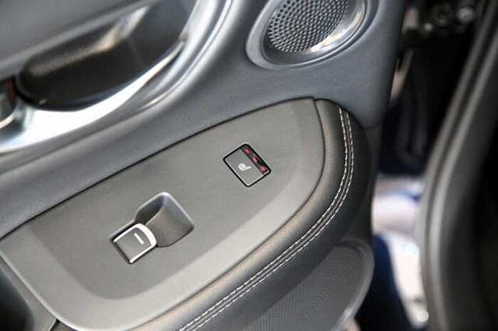 Honda ZR-V e: HEV Advance 8Jahre Garantie HUD SHZ LHZ