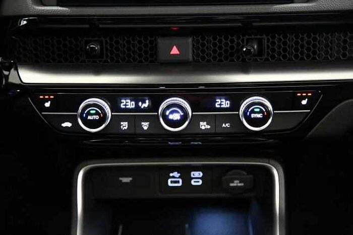 Honda CR-V Elegance 2WD Navi RFK PDC SHZ LHZ Pano