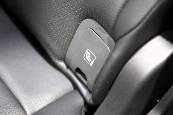 Honda CR-V Elegance 2WD Navi RFK PDC SHZ LHZ Pano