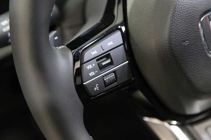 Honda CR-V Elegance 2WD Navi RFK PDC SHZ LHZ Pano