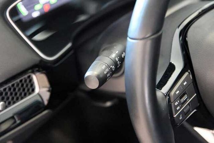 Honda Civic 5-trg. e:HEV Advance RFK, Pano, SHZ, AZV,