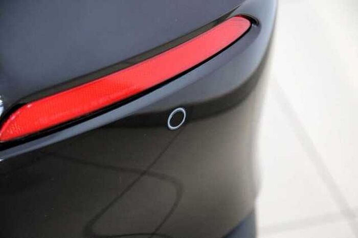 Honda Civic 5-trg. e:HEV Advance RFK, Pano, SHZ, AZV,