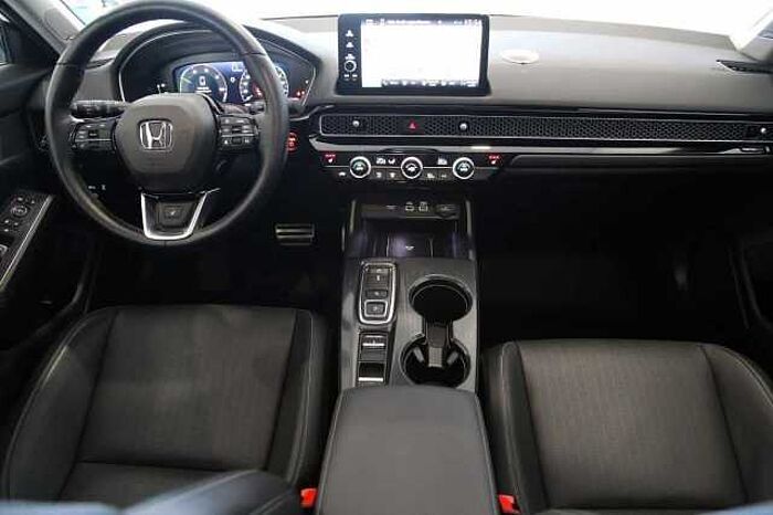 Honda Civic 5-trg. e:HEV Advance RFK, Pano, SHZ, AZV,