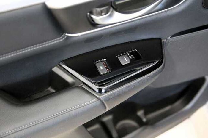 Honda CR-V 2.0 i-MMD HYBRID 4WD Executive AHK WKR+SKR