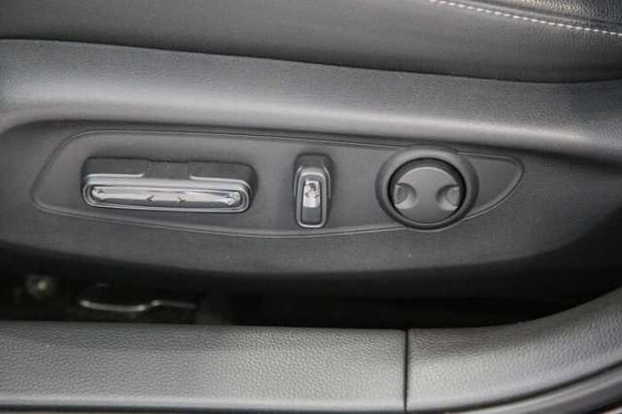 Honda Civic Lim. e:HEV Advance RFK,SHZ,Pano,LHZ,Bose