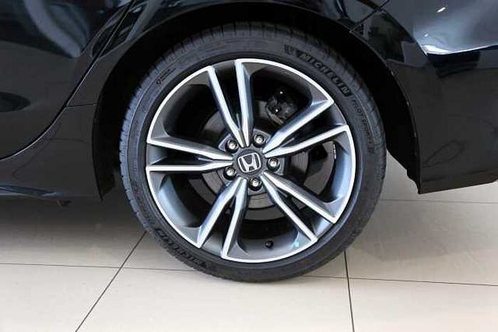 Honda Civic Lim. e:HEV Advance RFK,SHZ,Pano,LHZ,Bose