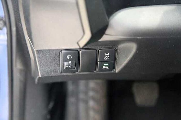 Honda Civic Lim. 5-trg. 1.8 Comfort PDC Allwetterreif.