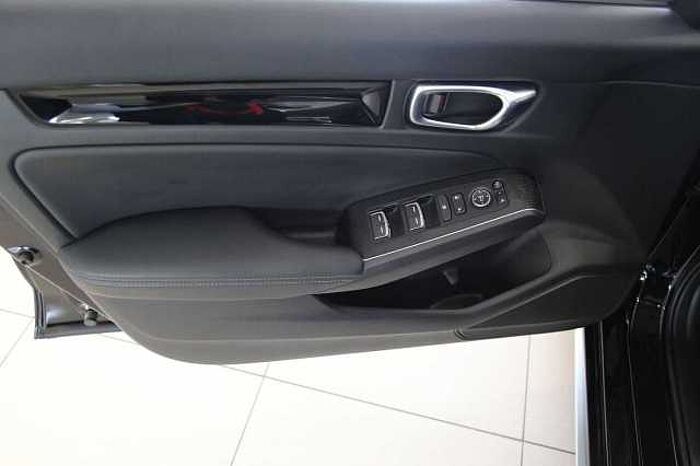Honda Civic Lim. 5-trg. e: HEV Advance RFK SHZ LHZ