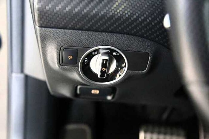 Mercedes-Benz A 250 A A 250 Sport Harman Kardon SHZ Navi