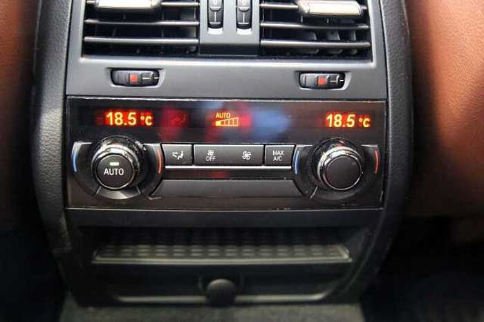BMW 530 d xDrive Touring Navi HUD e-Sitze Pano LHZ