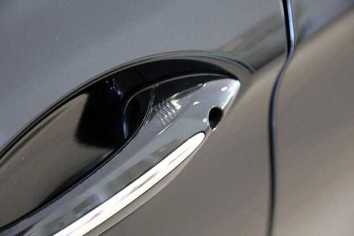 BMW 530 d xDrive Touring Navi HUD e-Sitze Pano LHZ