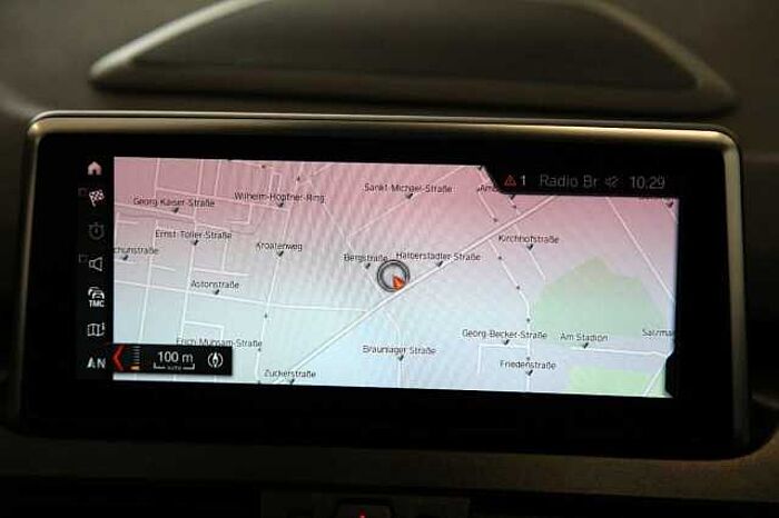 BMW 220 i Active Tourer Sport Line PDC SHZ HUD