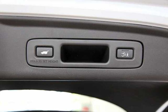 Honda ZR-V e:HEV Advance SHZ v+h Pano HUD Bose e-Sitze