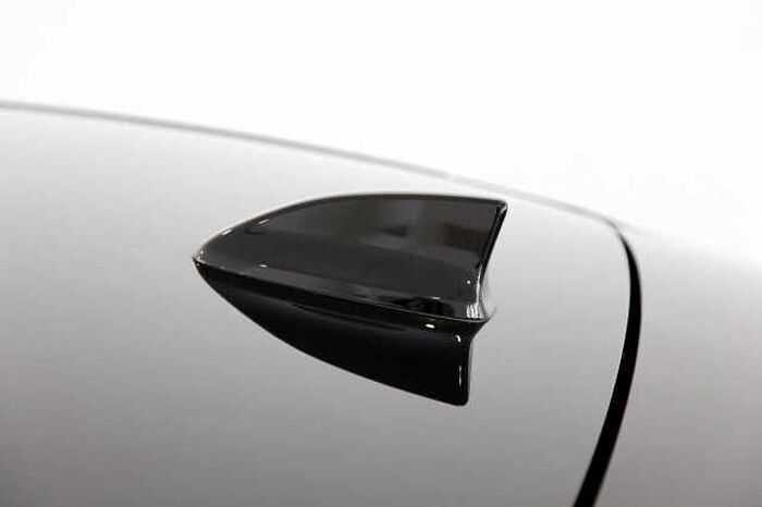 Honda Civic Lim. 5-trg e:HEV Elegance RFK Navi SHZ DAB
