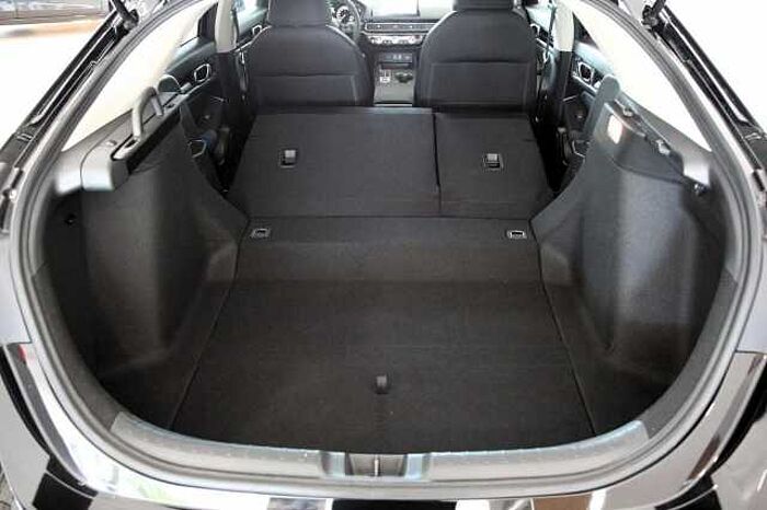 Honda Civic Lim. 5-trg e:HEV Elegance RFK Navi SHZ DAB