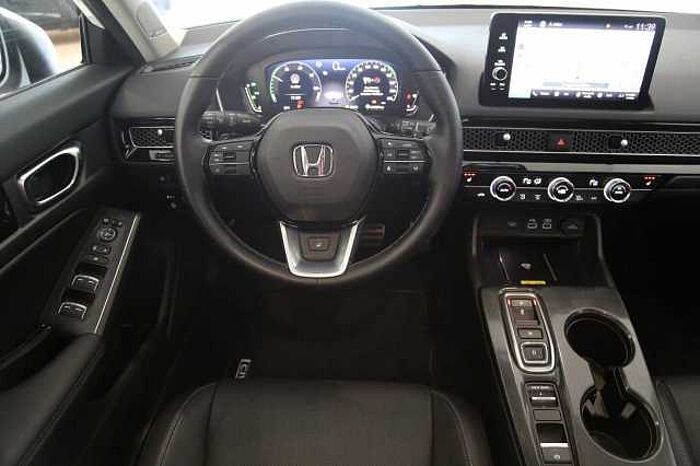 Honda Civic Lim. 5-trg. e:HEV Advance AZV Pano Bose
