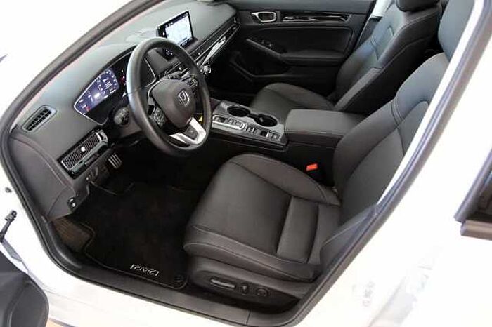 Honda Civic Lim. 5-trg. e:HEV Advance AZV Pano Bose