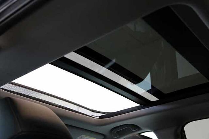 Honda CR-V 2.0 HYBRID 4WD Executive AZV RFK Pano HUD
