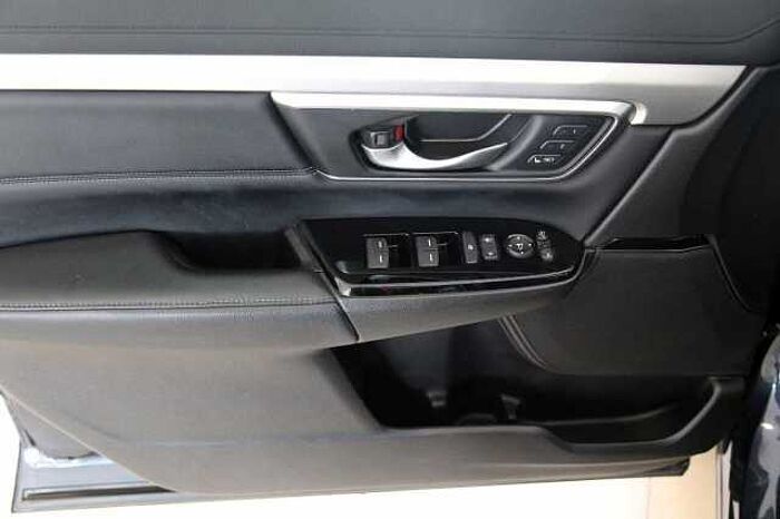 Honda CR-V 2.0 HYBRID 4WD Executive AZV RFK Pano HUD