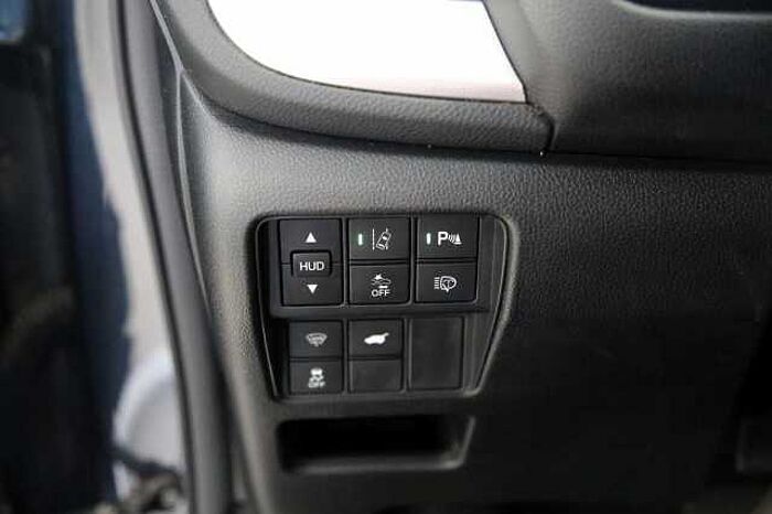 Honda CR-V 2.0 HYBRID 4WD Executive AZV RFK Pano HUD