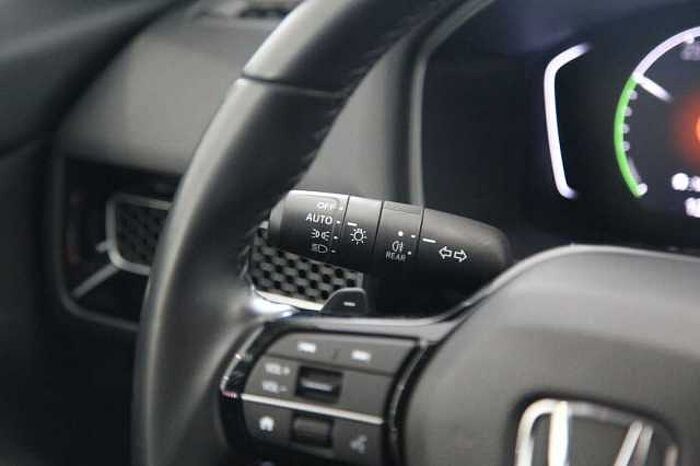Honda Civic Lim. 5-trg. e:HEV Elegance RFK SHZ DAB
