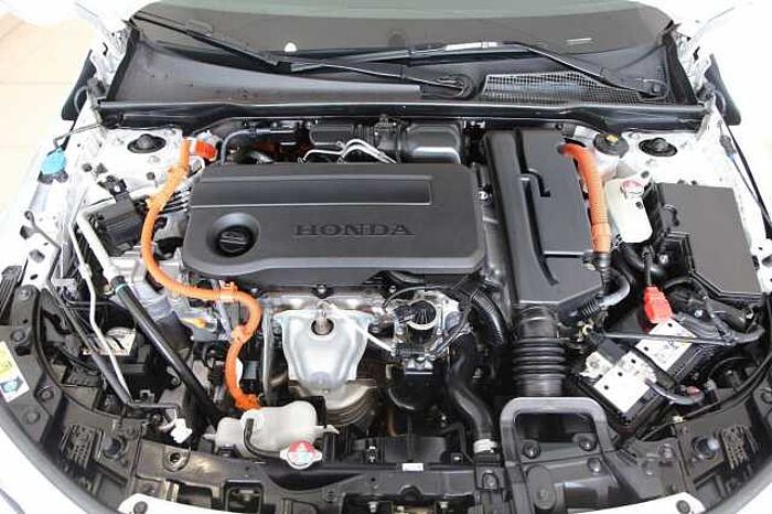 Honda Civic Lim. 5-trg. e:HEV Elegance RFK SHZ DAB