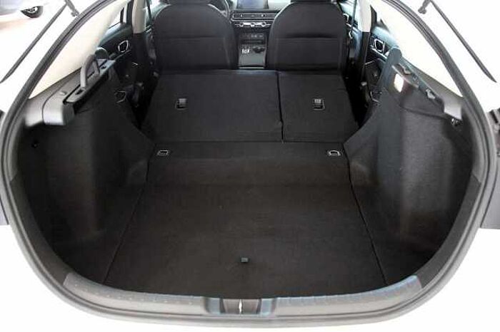 Honda Civic Lim. 5-trg. e:HEV Elegance RFK SHZ DAB